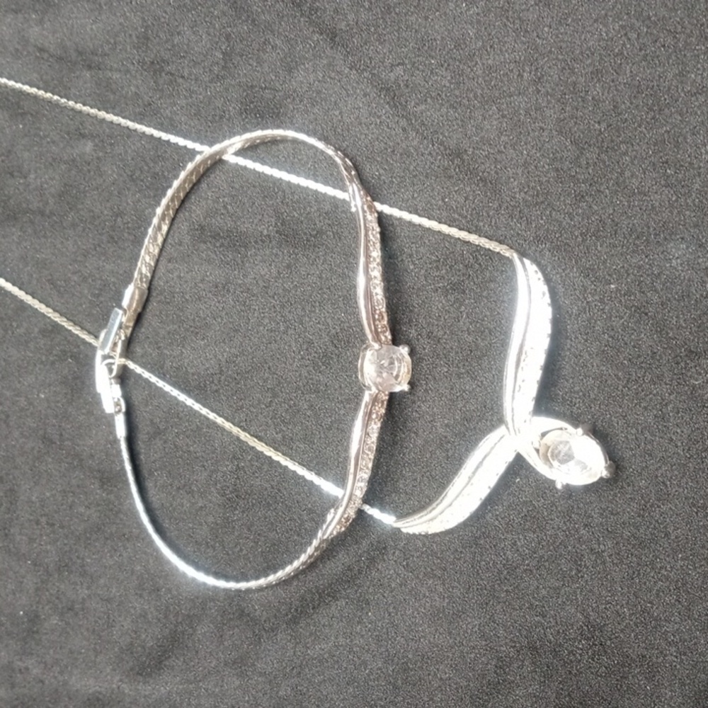 Avon Silver Necklace And Bracelet Set With Matching Stones